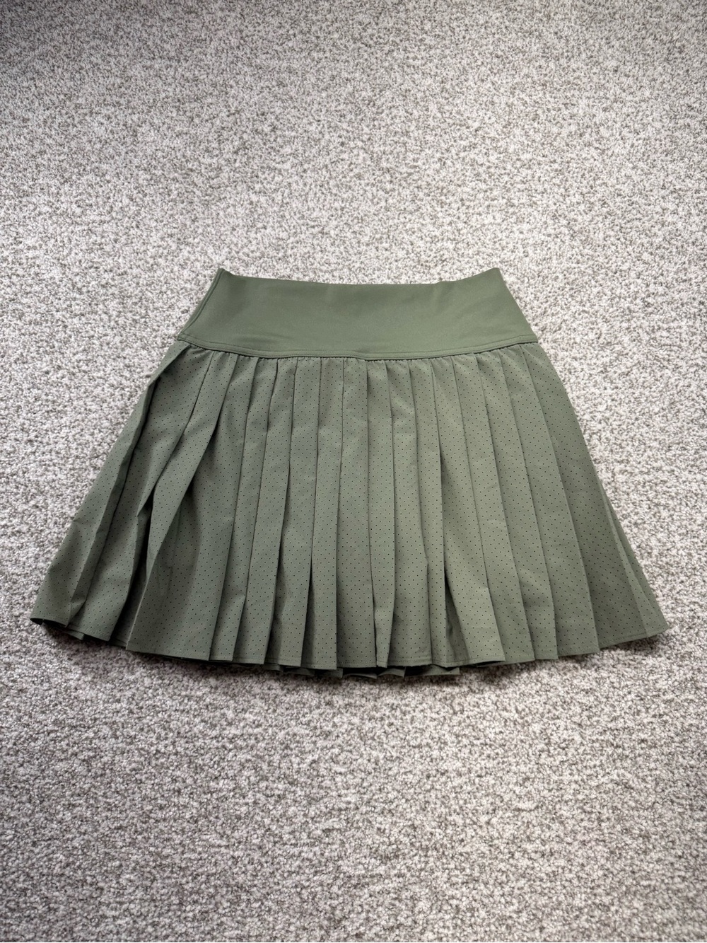 Women's OFFLINE By‎ Aerie Real Me Green Olive Me Pleated Tennis Skort Size XS